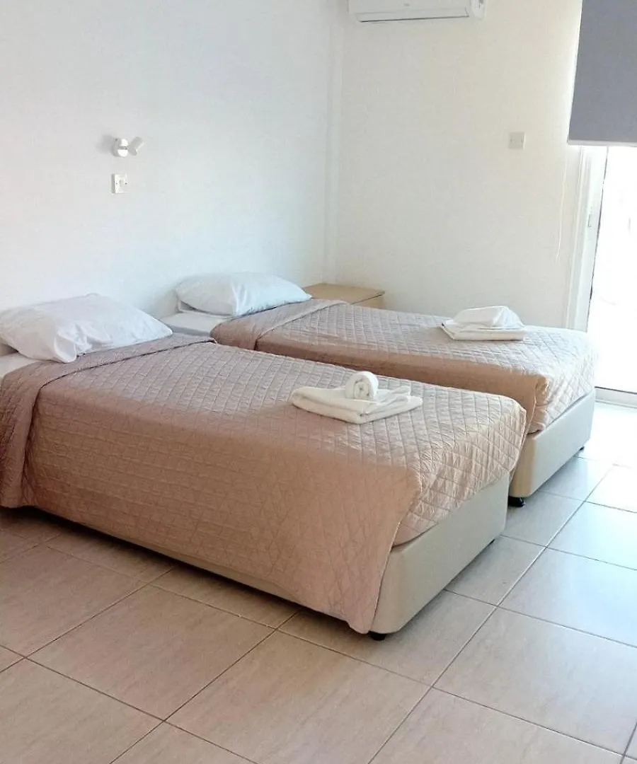 Napa Charles Apts Αγία Νάπα 0*,  Κύπρος